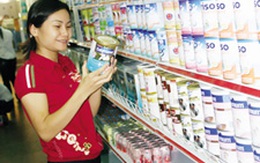 Nhiều người dân Trung Quốc sang Việt Nam mua sữa